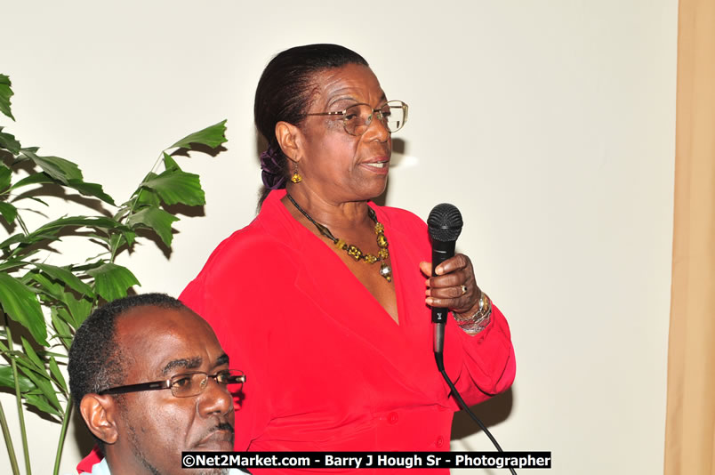 Investments & Business Forum 2008 & Expo - Brand Hanover - Featured Speaker: Mrs. Diana McIntyre-Pike, Country-Style Tourism Network - Hanover Jamaica Travel Guide - Lucea Jamaica Travel Guide is an Internet Travel - Tourism Resource Guide to the Parish of Hanover and Lucea area of Jamaica - http://www.hanoverjamaicatravelguide.com - http://.www.luceajamaicatravelguide.com